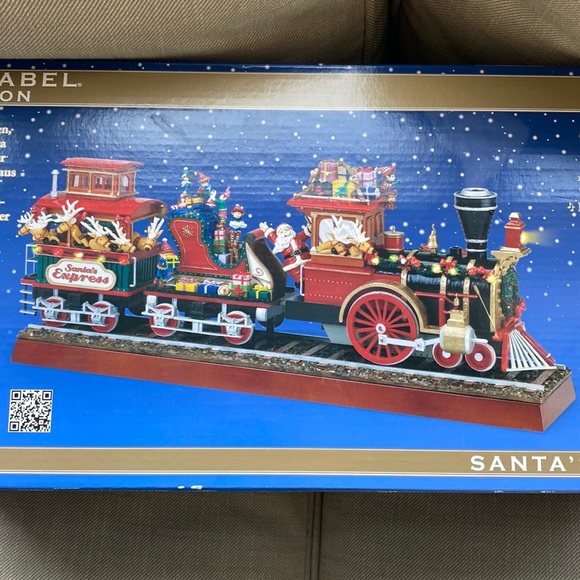 Santa Express holiday electric train.  Never used. - Picture 1 of 4